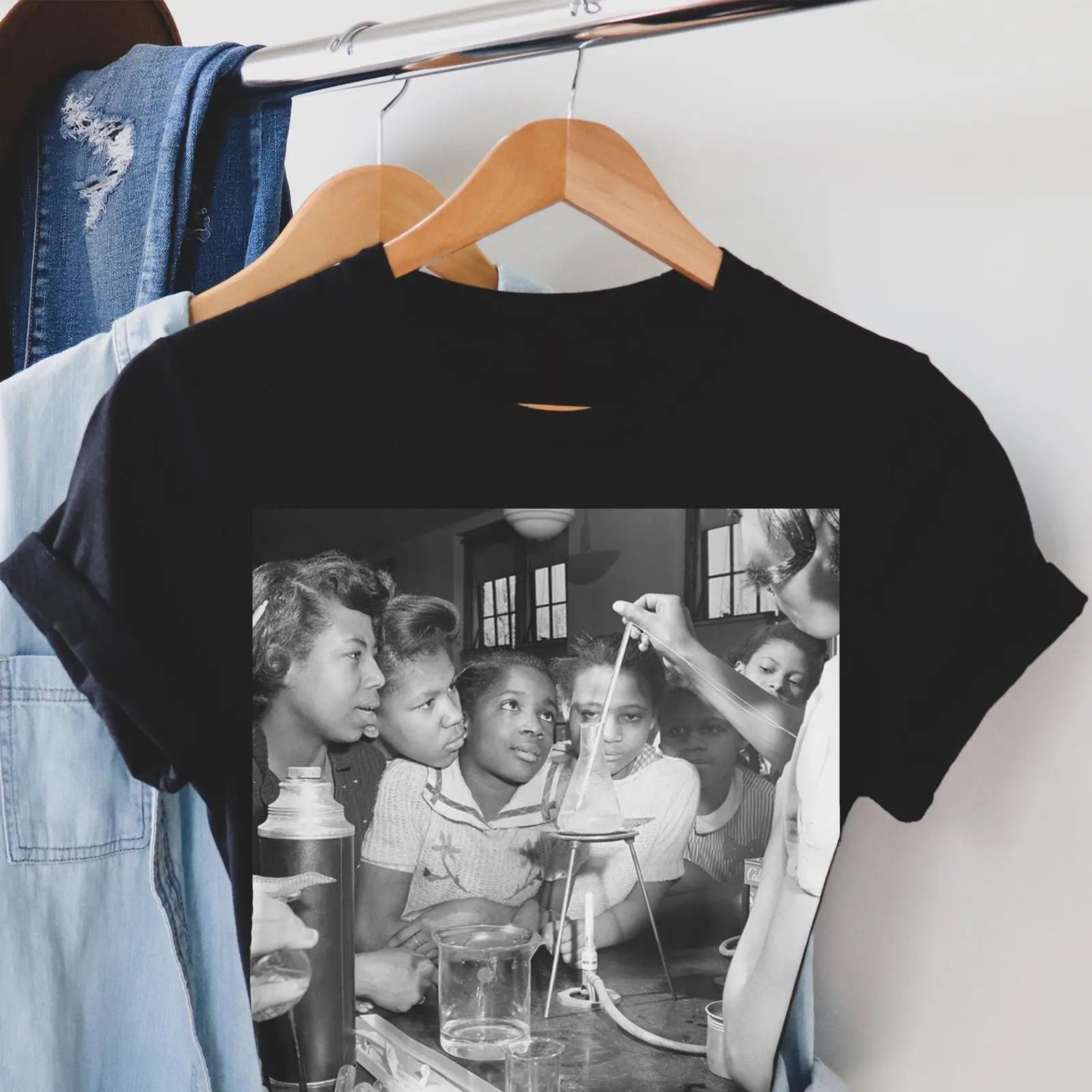 Camiseta Feminina Estilo Vinta - Men'S Fashion History avaliação e preço